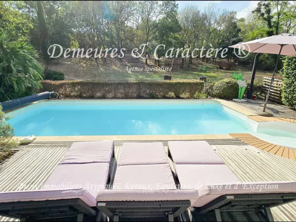 Maison 8 pièces 210 m²