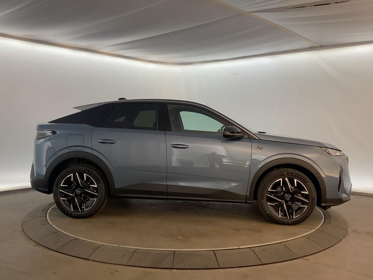 Peugeot 3008 hybrid 145 e-dcs6 gt — photo 4