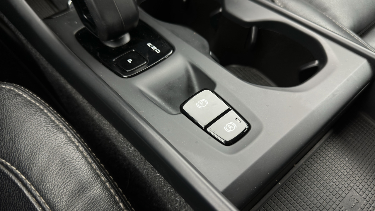 Volvo XC40 T4 Recharge 129+82 ch DCT7 — photo 32