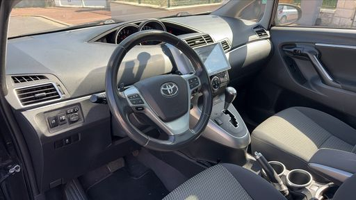 Toyota Verso 2.2 D-4D 150 A 5pl - Skyview – 2014 – 113971 km – Diesel – Boîte Automatique — photo 29