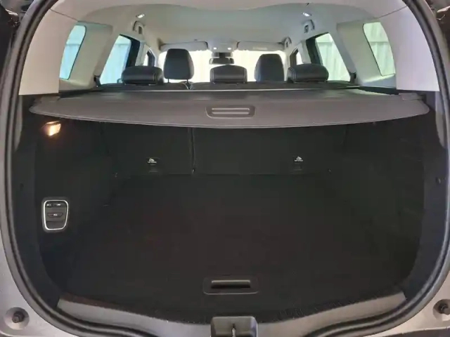 Renault Scenic grand  tce 160 energy edc — photo 25