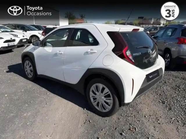 Toyota Aygo X 1.0 vvt-i 72ch dynamic — photo 2