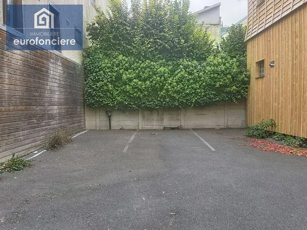 Garage et parking Location Troyes 55€