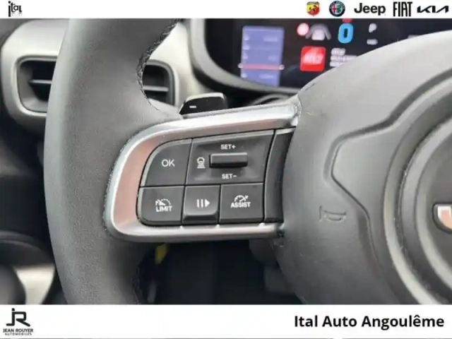 Jeep Avenger 1.2 turbo t3 100ch mhev altitude bvr6 ehybrid — photo 12