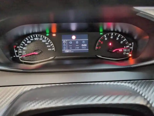 Peugeot 208 puretech 100 s&amp;s bvm6 — photo 30