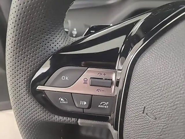 Peugeot 408 puretech 130 ch s&amp;s eat8 — photo 22