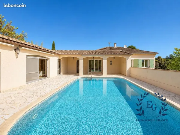 Maison 8 pièces 210 m²