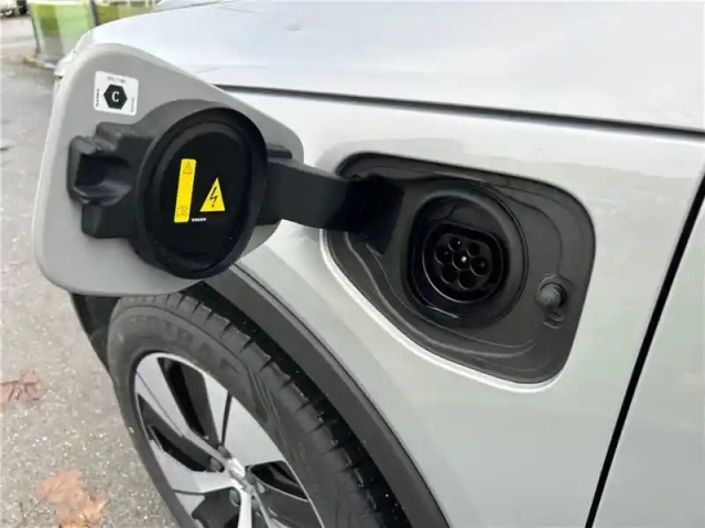Volvo Xc40 t5 recharge 180+82 ch dct7 — photo 81