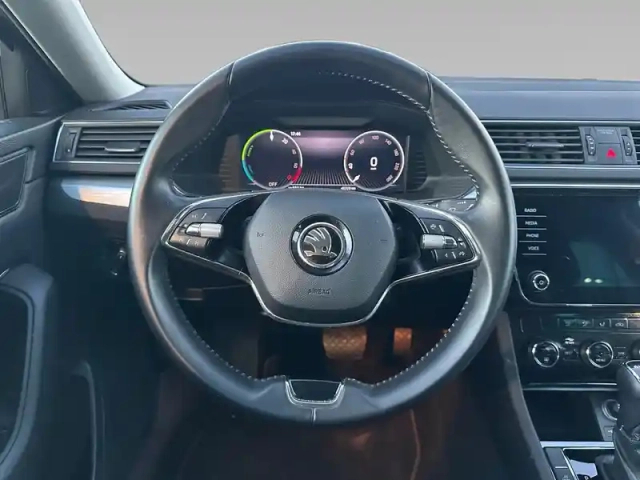Skoda Superb 1.4 tsi phev 218 ch dsg6 — photo 12
