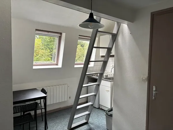 Studio meublé