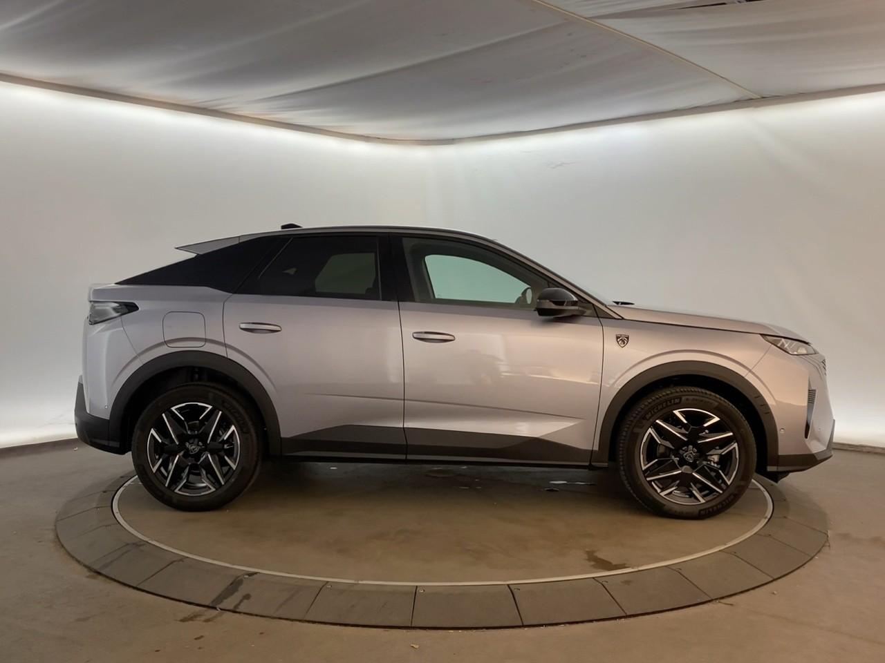 Peugeot 3008 hybrid 145 e-dcs6 gt — photo 4