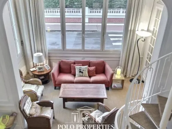 Triplex 6 pièces 130 m²