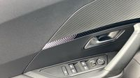 Peugeot 2008 1.2 Hybrid 145ch Allure e-DCS6 — photo 18