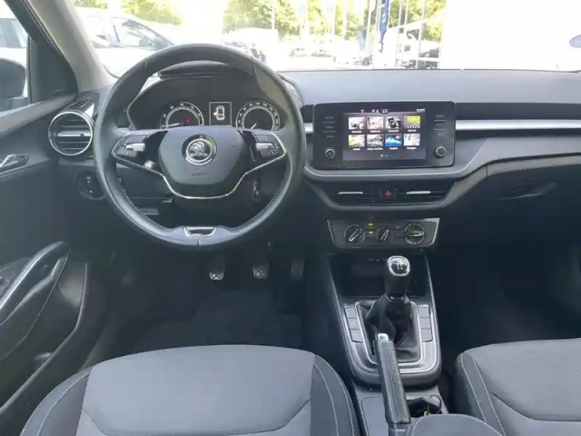Skoda Fabia 1.0 tsi 95ch ambition — photo 14