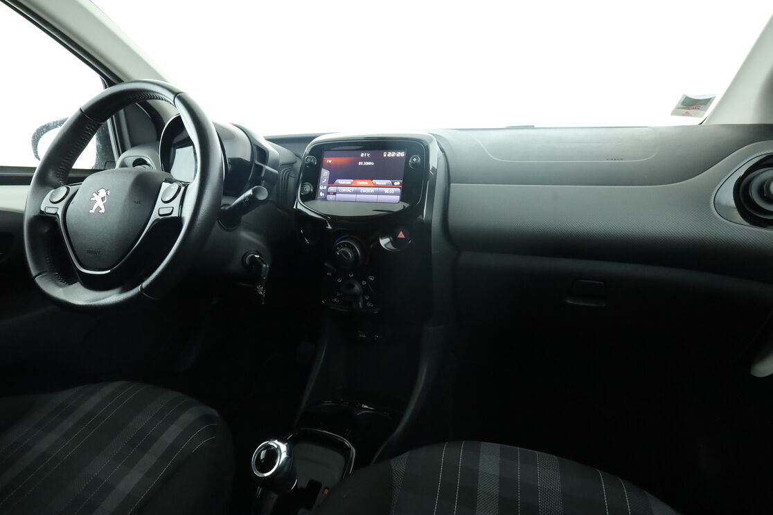 Peugeot 108 1.0 VTi Style ETG5 — photo 12