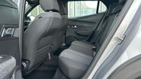 Peugeot 2008 1.2 100ch S&S Style — photo 13
