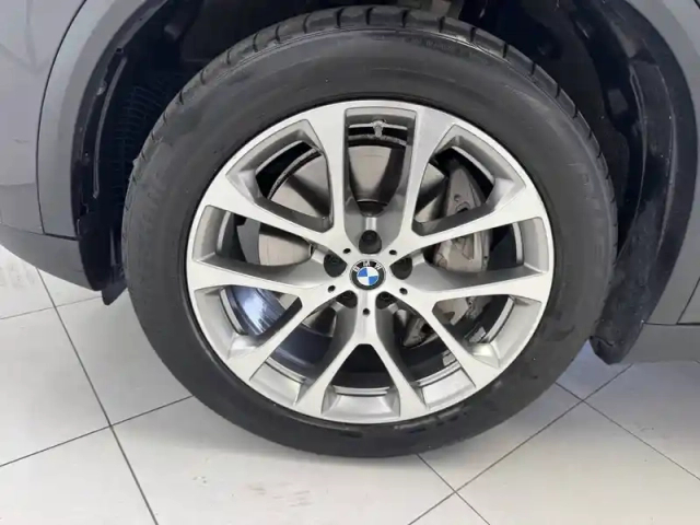 Bmw X5 xdrive45e 394 ch bva8 — photo 13