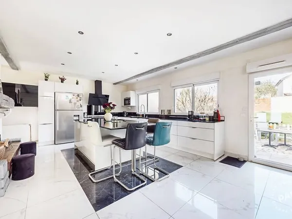 Maison 3 pièces 130 m²