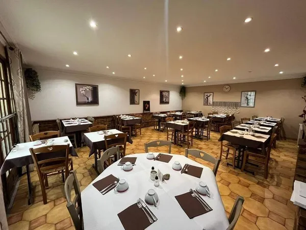 Local commercial 120 m²