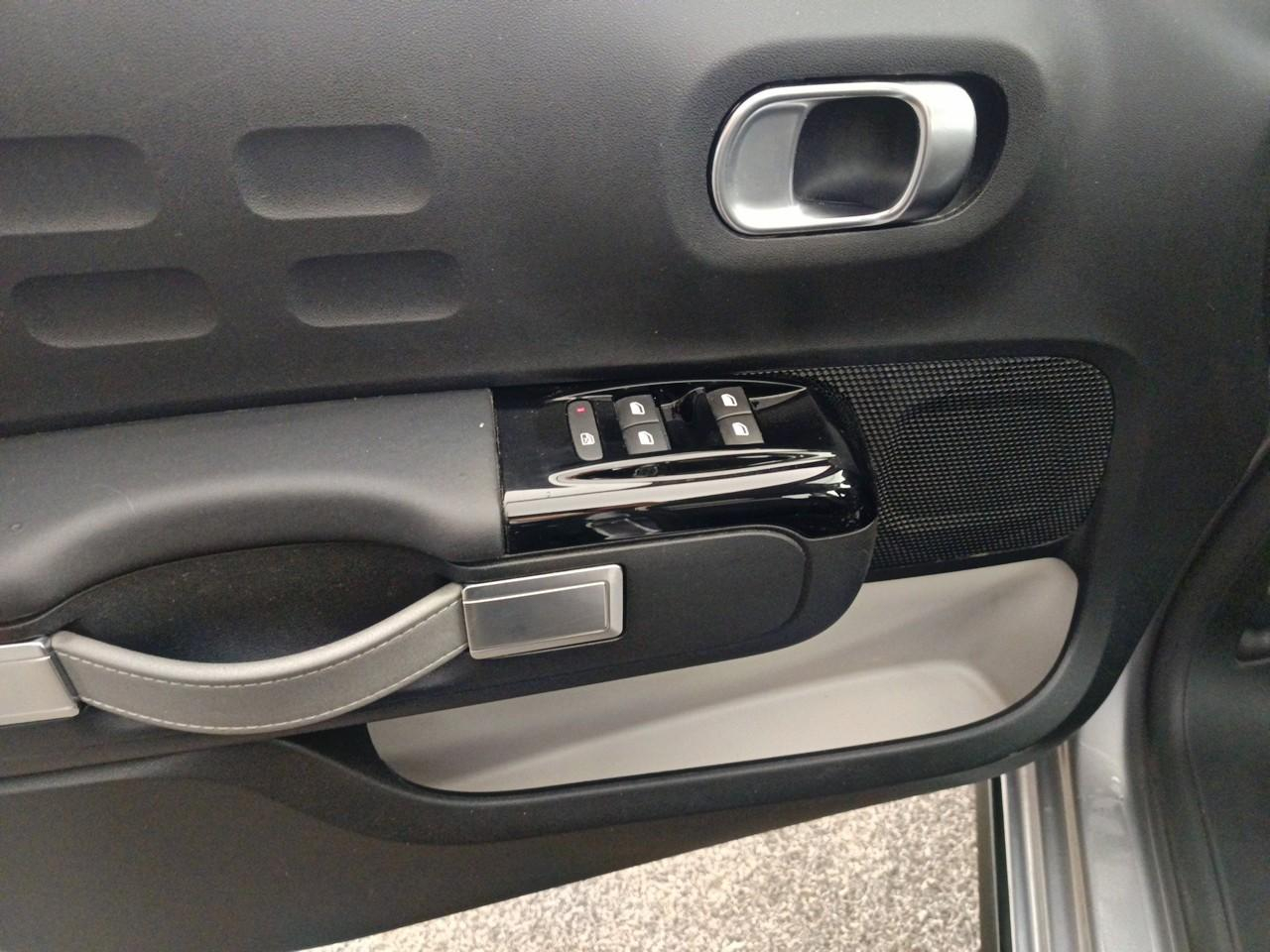 Citroën C3 puretech 83 s&s bvm5 shine pack — photo 20