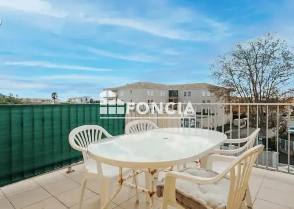 VALRAS - 2 pieces - terrasse - parking
