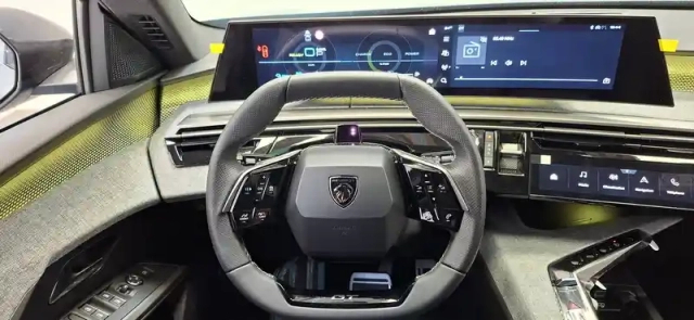 Peugeot 3008 plug-in hybrid 225 e-dcs7 — photo 18
