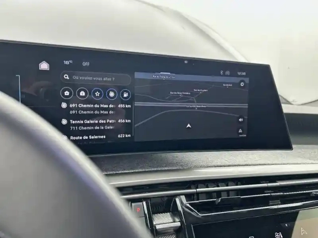 Peugeot 3008 hybrid 145 e-dcs6 — photo 48