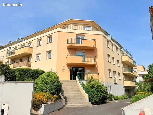 T4 90m², limite Chamalières Clermont, secteur calme et recherché, vue panoramique