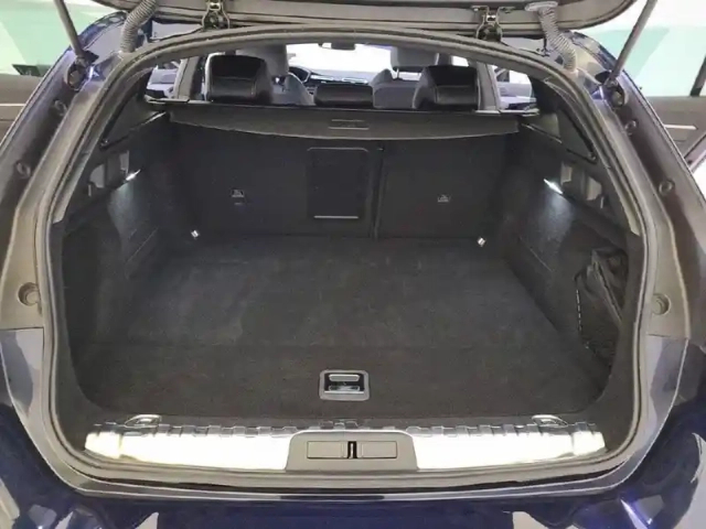Peugeot 508 sw hybrid 180 e-eat8 — photo 13