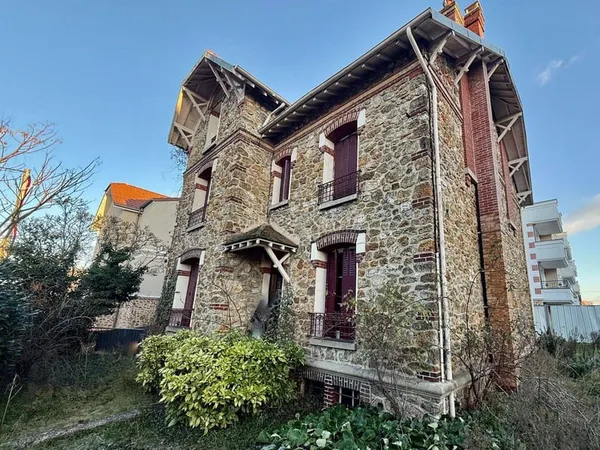 Maison 11 pièces 187 m²
