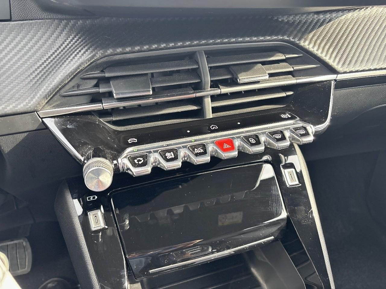 Peugeot 2008 1.2 puretech 130ch s&s allure eat8 — photo 22