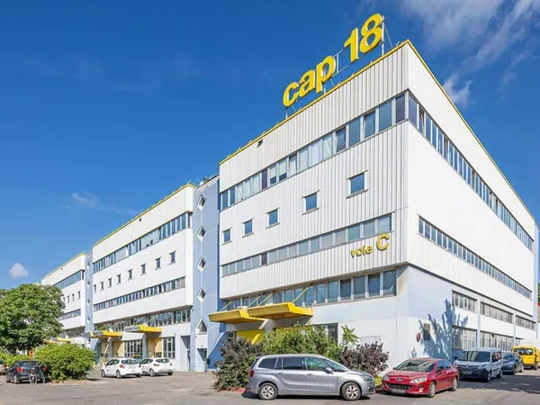 Local d'activité 700 m²
