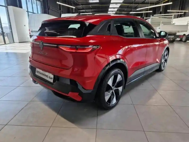 Renault Megane e-tech electric ev40 130ch equilibre standard charge — photo 5