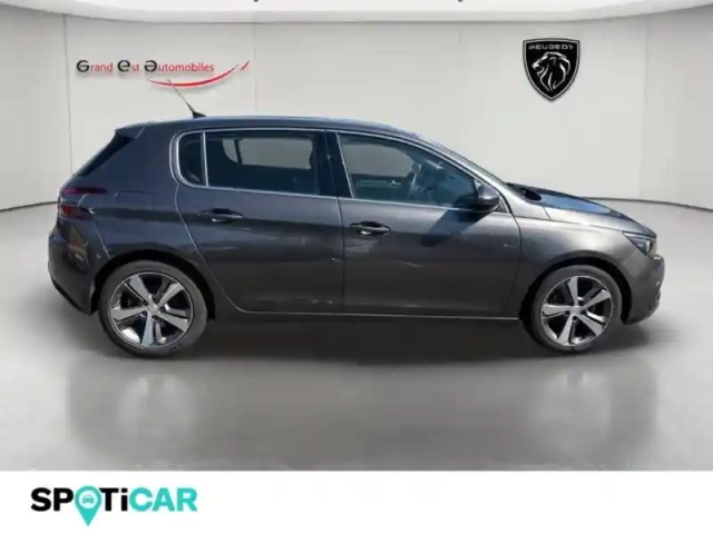 Peugeot 308 1.2 130ch e6.3 s&amp;s allure — photo 22