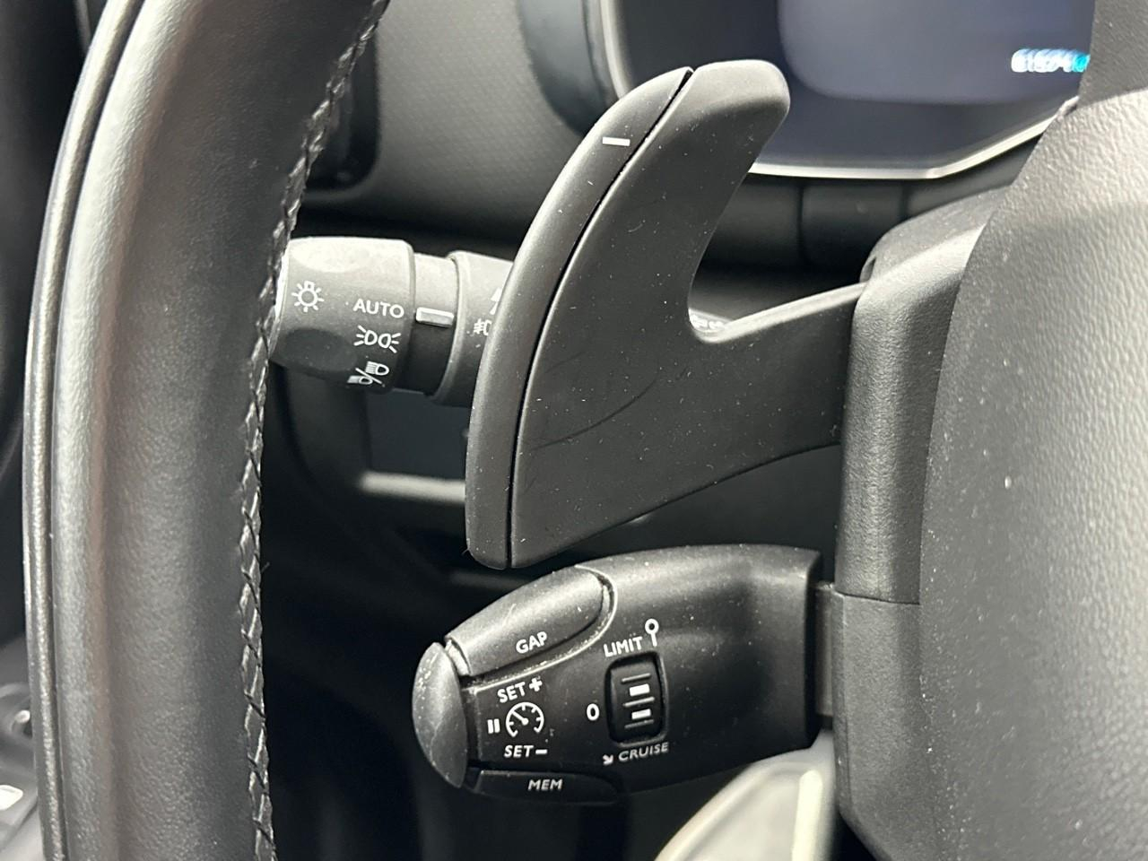 Citroën C5 Aircross hybride rechargeable 225 e-eat8 shine — photo 17