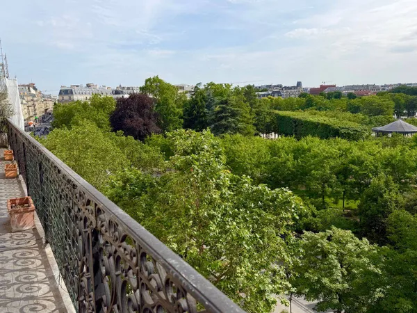 Appartement 6 pièces 162 m²