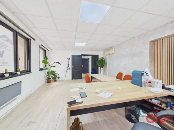 Bureaux 5 pièces