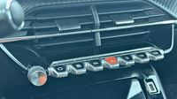 Peugeot 2008 1.2 PureTech 130ch S&S GT EAT8 — photo 15