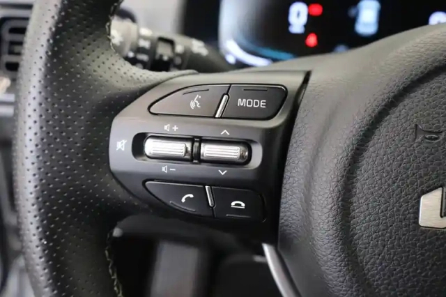 Kia Stonic 1.0 t-gdi 100 ch dct7 — photo 13