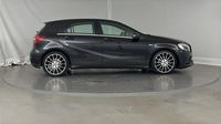 Mercedes Classe A 200 WhiteArt Edition 7G-DCT — photo 4