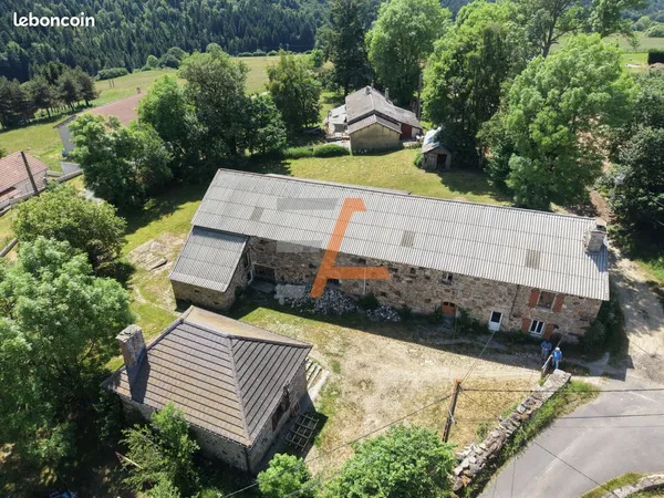 Propriété 5 pièces 105 m²