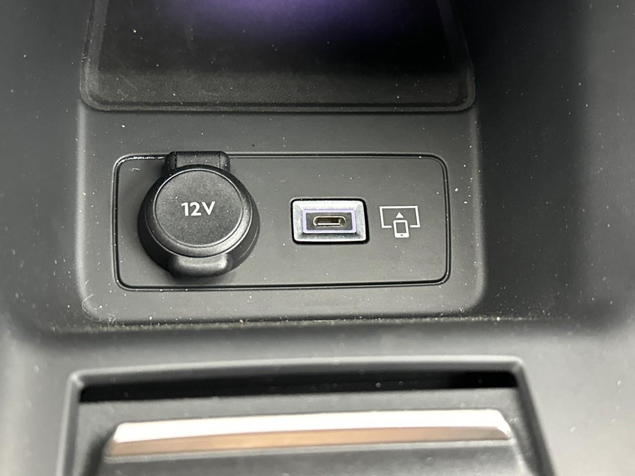 Peugeot 308 phev 180 e-eat8 allure — photo 30