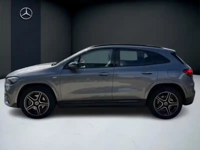 Mercedes Gla 250 e hybrid eq amg line — photo 22