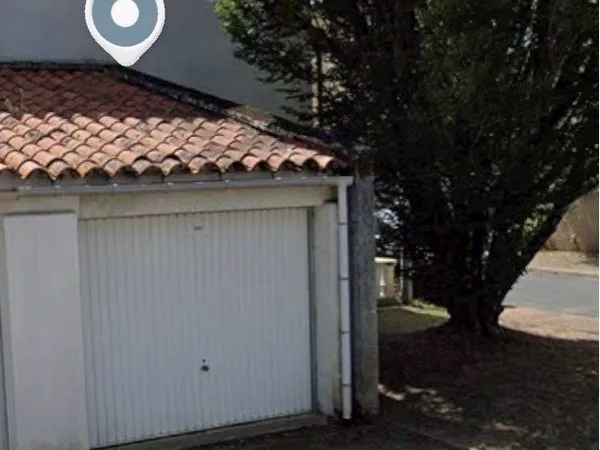 Loue garage secteur Aillot