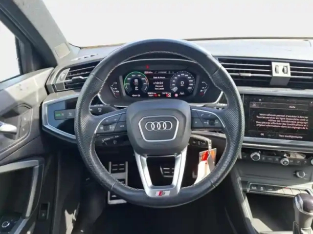 Audi Q3 45 tfsi e 245ch s line s tronic 6 — photo 15