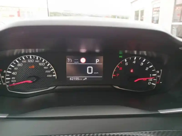 Peugeot 208 puretech 100 s&amp;s eat8 — photo 12