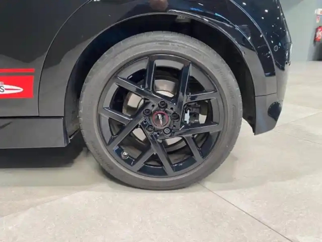 Mini Cooper 3 portes s 204ch jcw dkg7 — photo 9