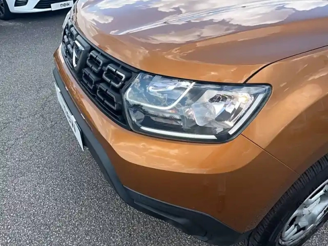 Dacia Duster sce 115 4x2 — photo 19