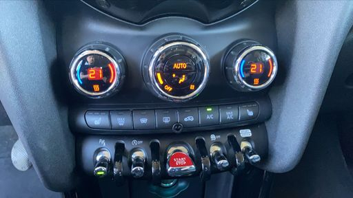 Mini Mini 1.5  Cooper 136 - Yours – 2021 – 81206 km – Essence – Boîte Manuelle — photo 17