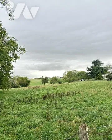 Terrain 774 m²